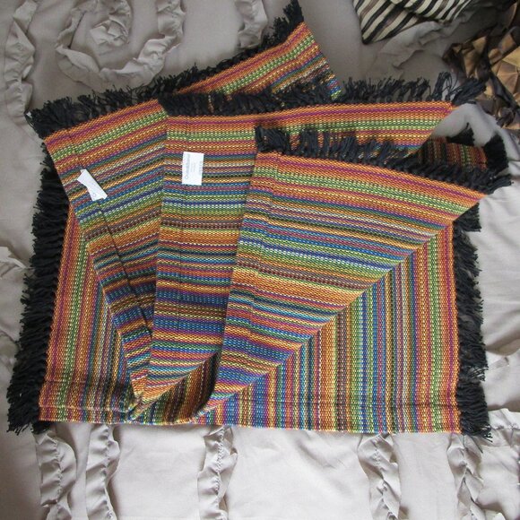 set of fringe woven placemats